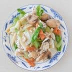 Best L9. Moo Goo Gai Pan 蘑菇雞片 in Byron Center, MI